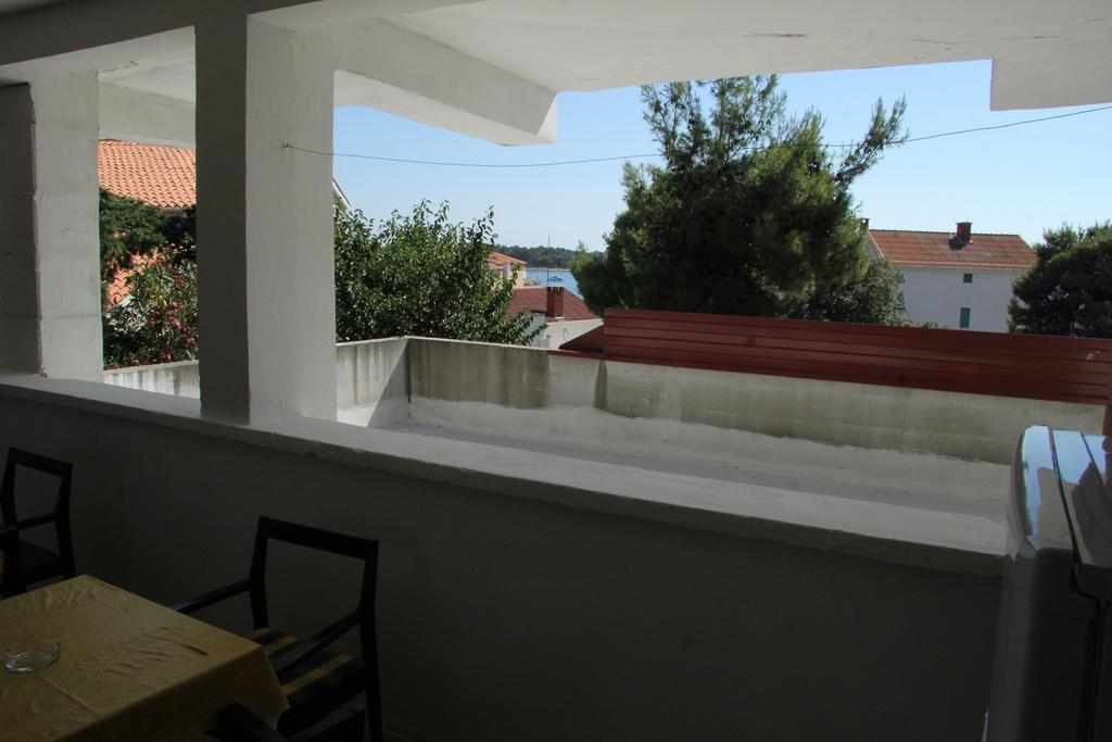 Novalja Guesthouse Economy Rooms Экстерьер фото