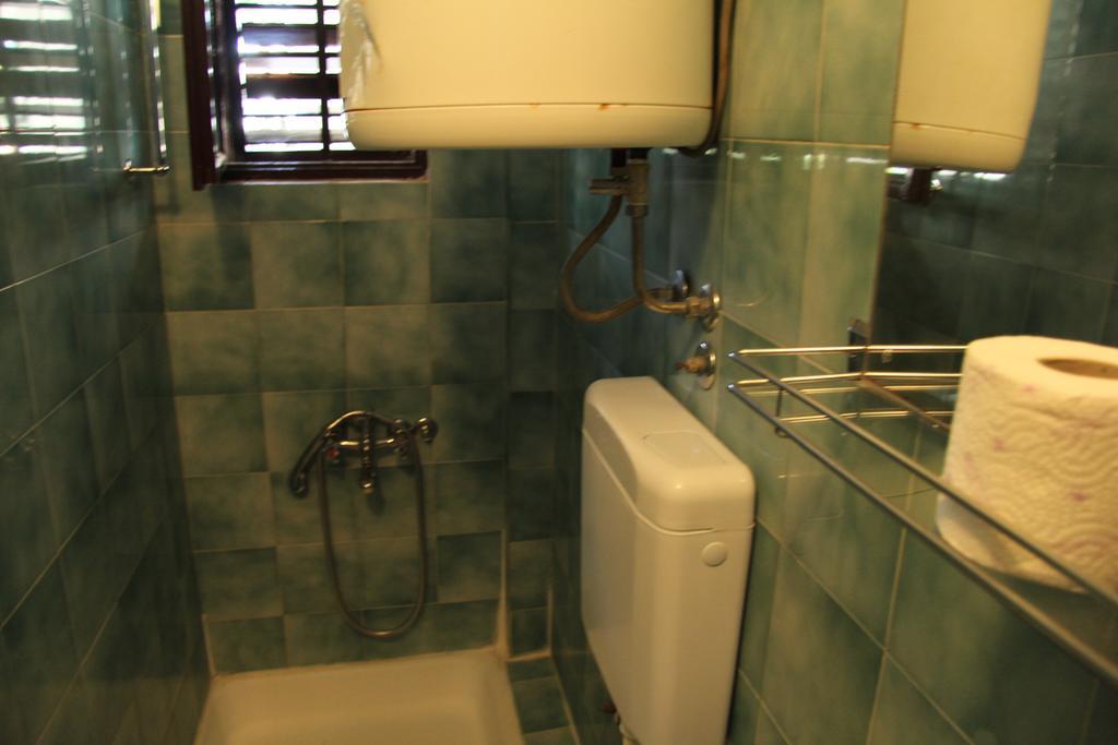 Novalja Guesthouse Economy Rooms Экстерьер фото