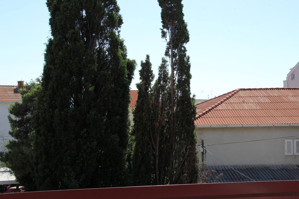 Novalja Guesthouse Economy Rooms Экстерьер фото